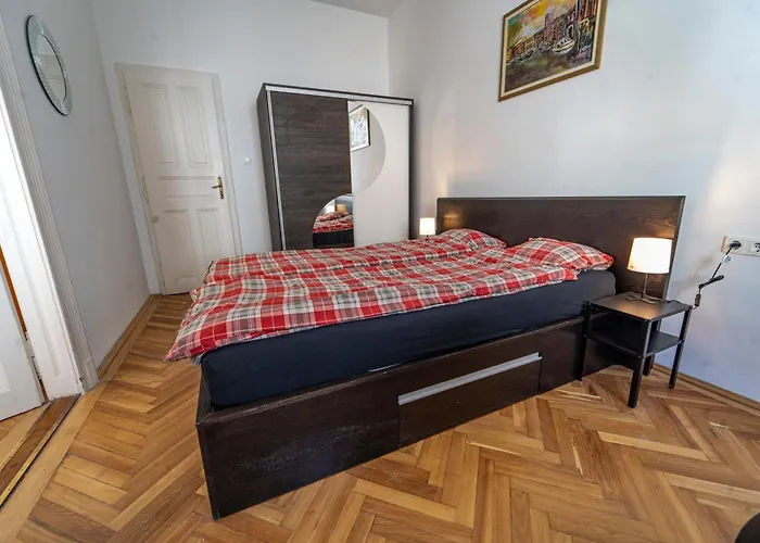 Anett\'S Downtown Apartment